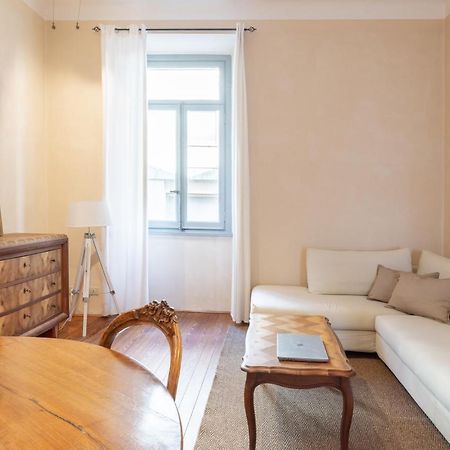 Suite Cavour By Icasamia It Varese Exterior foto